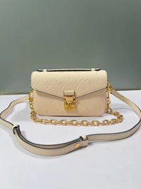 louis vuitton  Pochette Métis East West