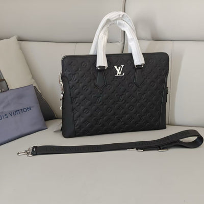 Louis Vuitton Briefcase in Black Leather