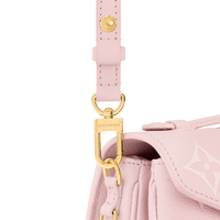 LV Pochette Métis East West