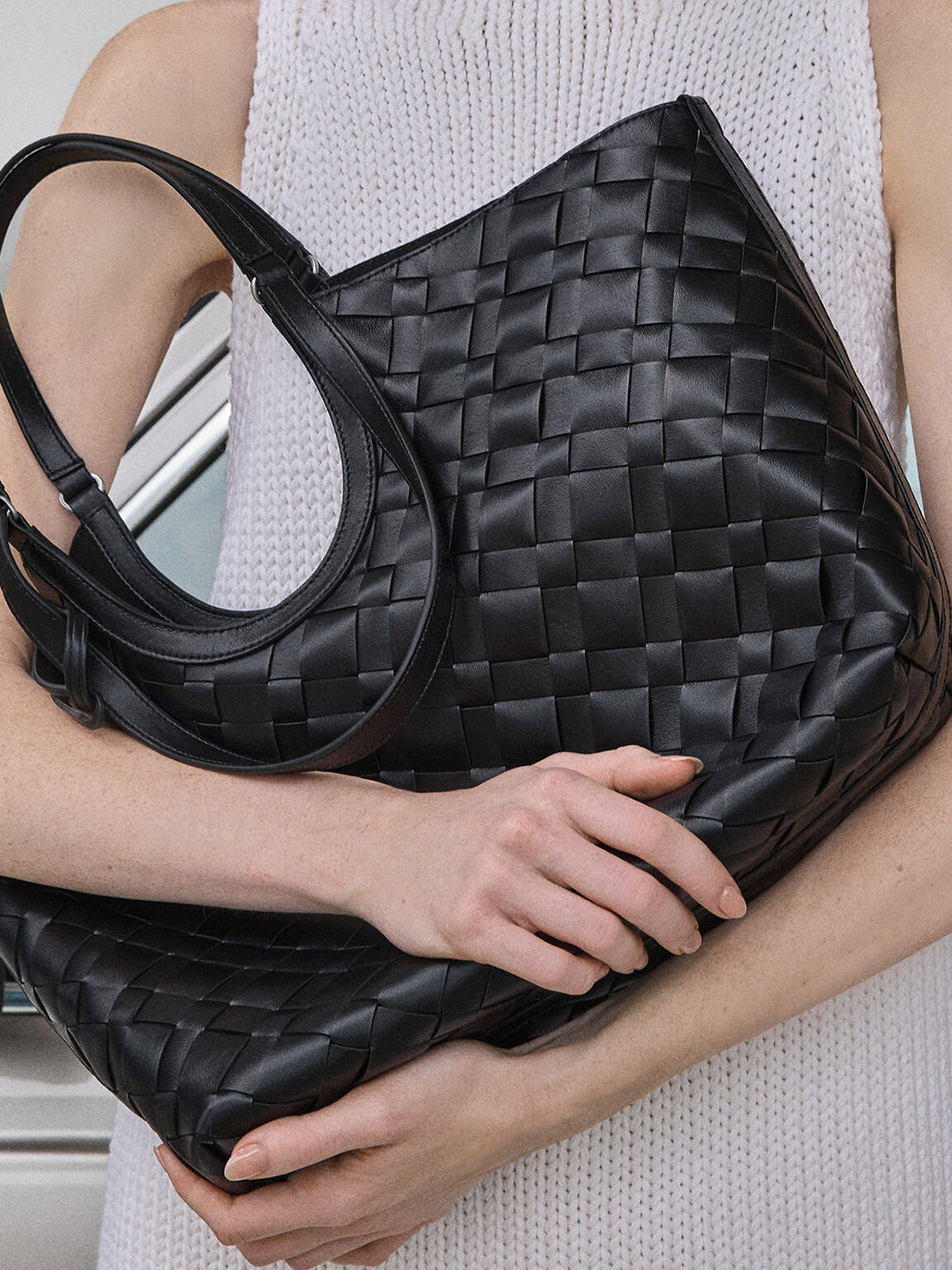 Charles & Keith Ivette Woven Tote – Noir