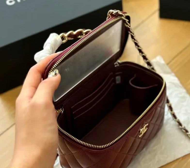 Chanel Vanity case bag