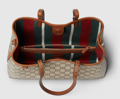 GG Emblem medium tote bag hover