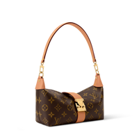LV Pochette Mia