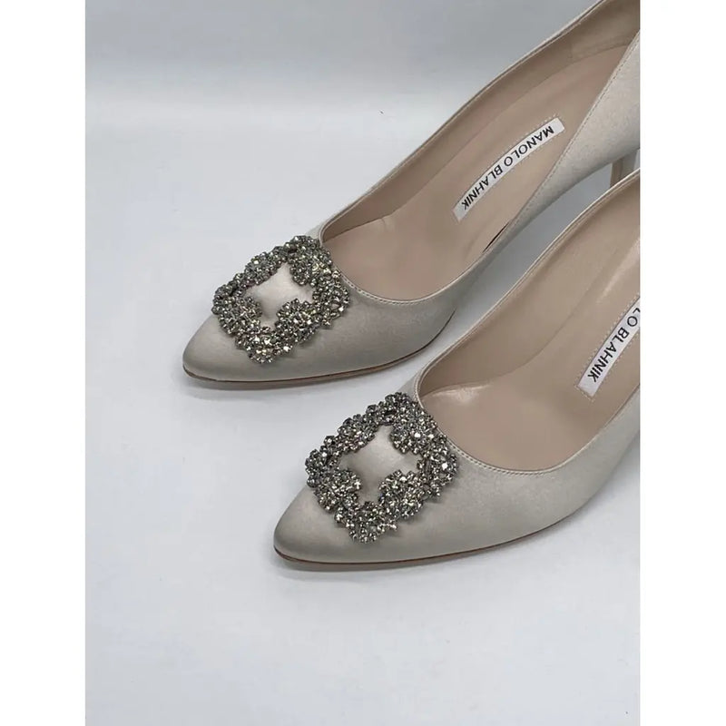 Manolo Blahnik Hangisi cloth heels