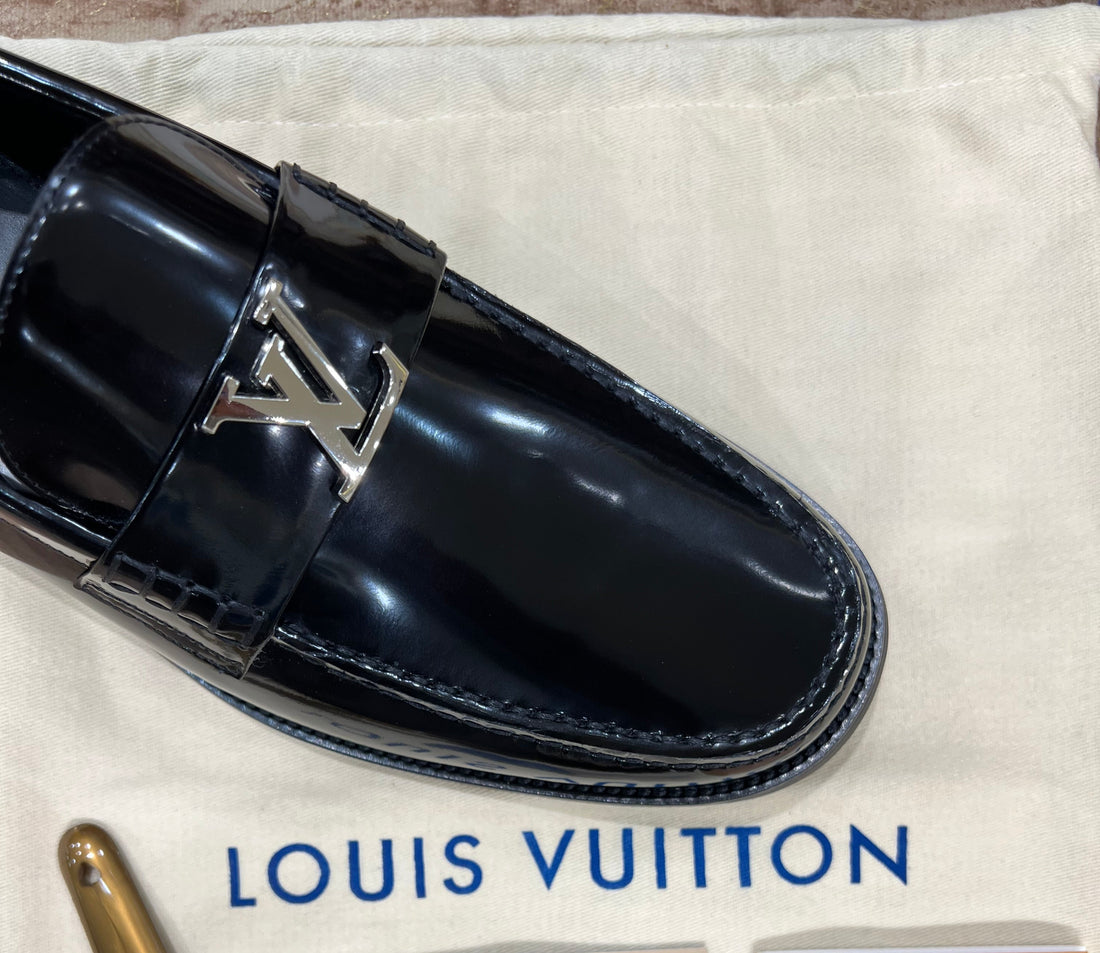 .. Louis.Vuitton Black Silver Logo Major Loafers