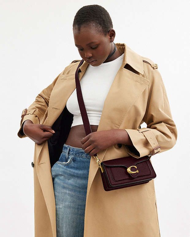 Coach Tabby 20 Shoulder Bag  BURGUNDY