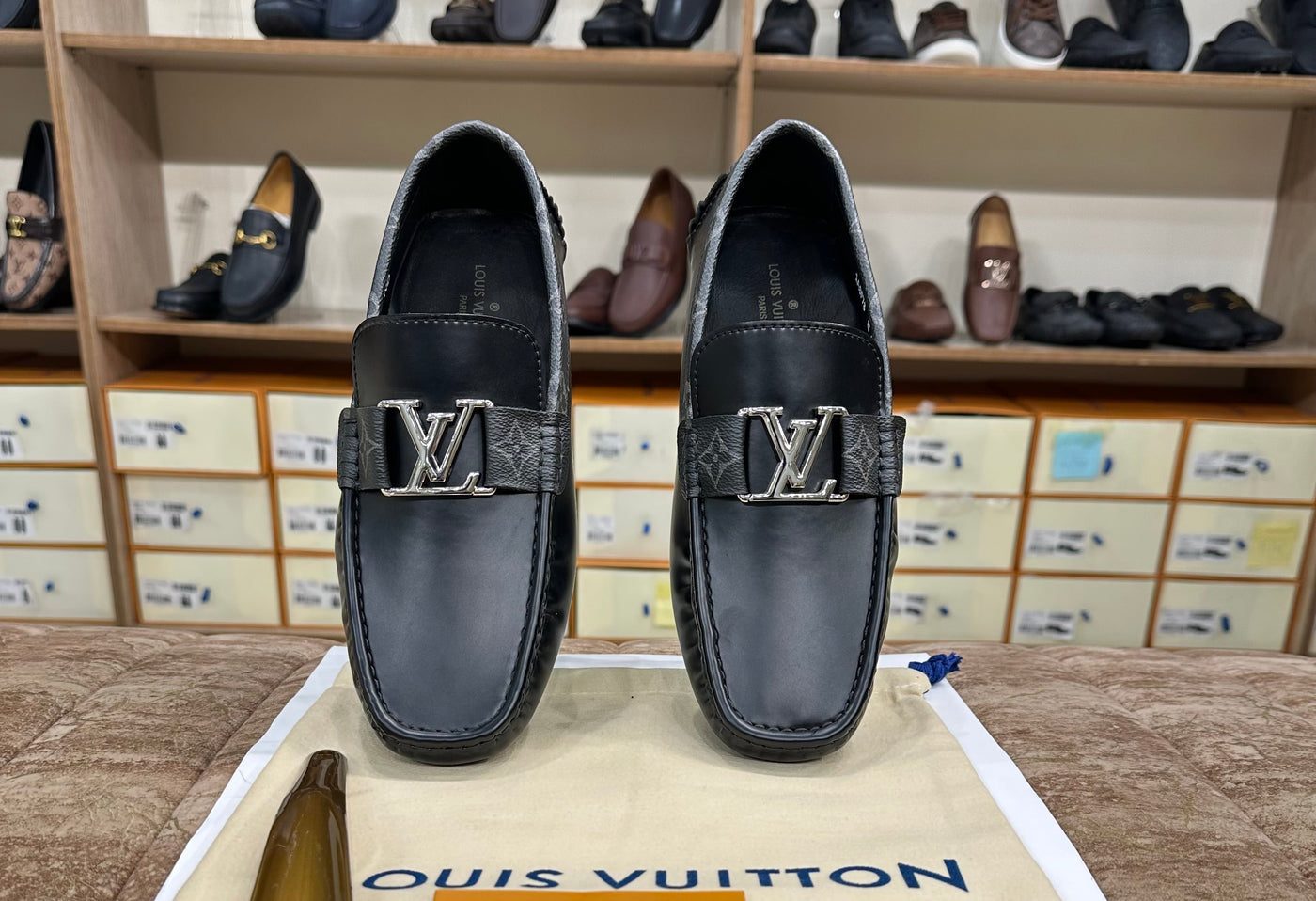 Louis Vuitton Black Flower Normal Loafer