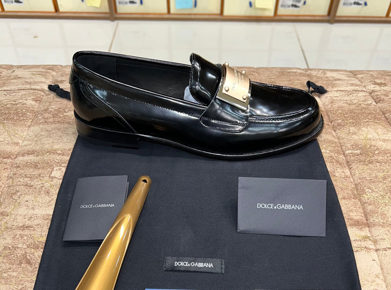 Dolce & Gabbana Golden Plate Major Loafers