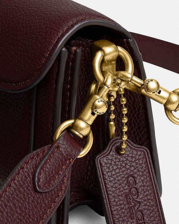 Coach Tabby 20 Shoulder Bag  BURGUNDY