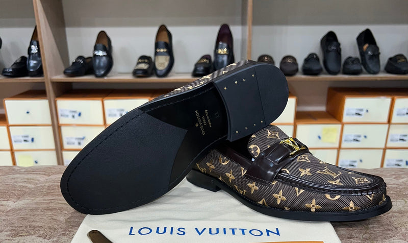 .. Louis.Vuitton New H Brown Major Loafers