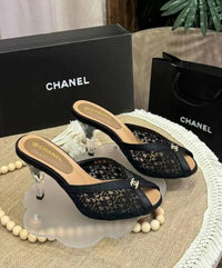 Chanel – Net Black Heel Pump