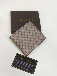 Gucci – GG Supreme Bi-Fold Wallet