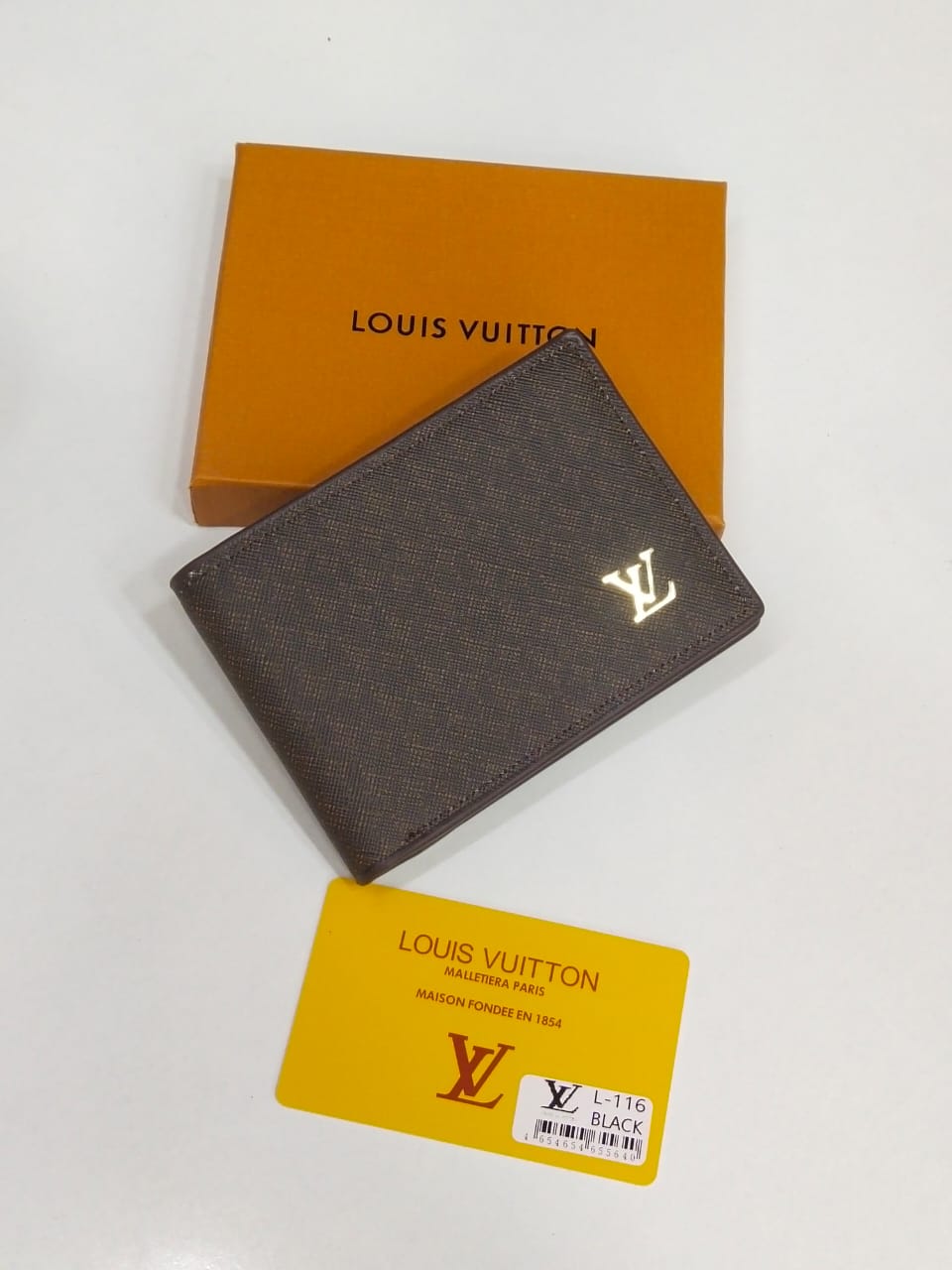 Louis Vuitton – Bi-Fold Wallet