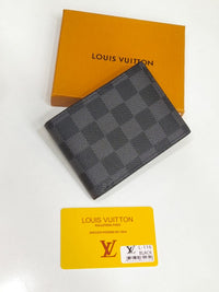 Louis Vuitton – Bi-Fold Wallet (Damier Graphite Canvas)
