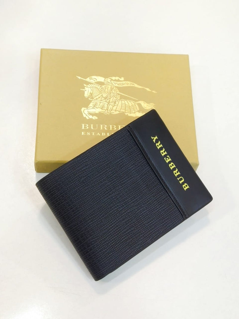 Burberry – Textured Leather Bi-Fold Wallet (Black)
