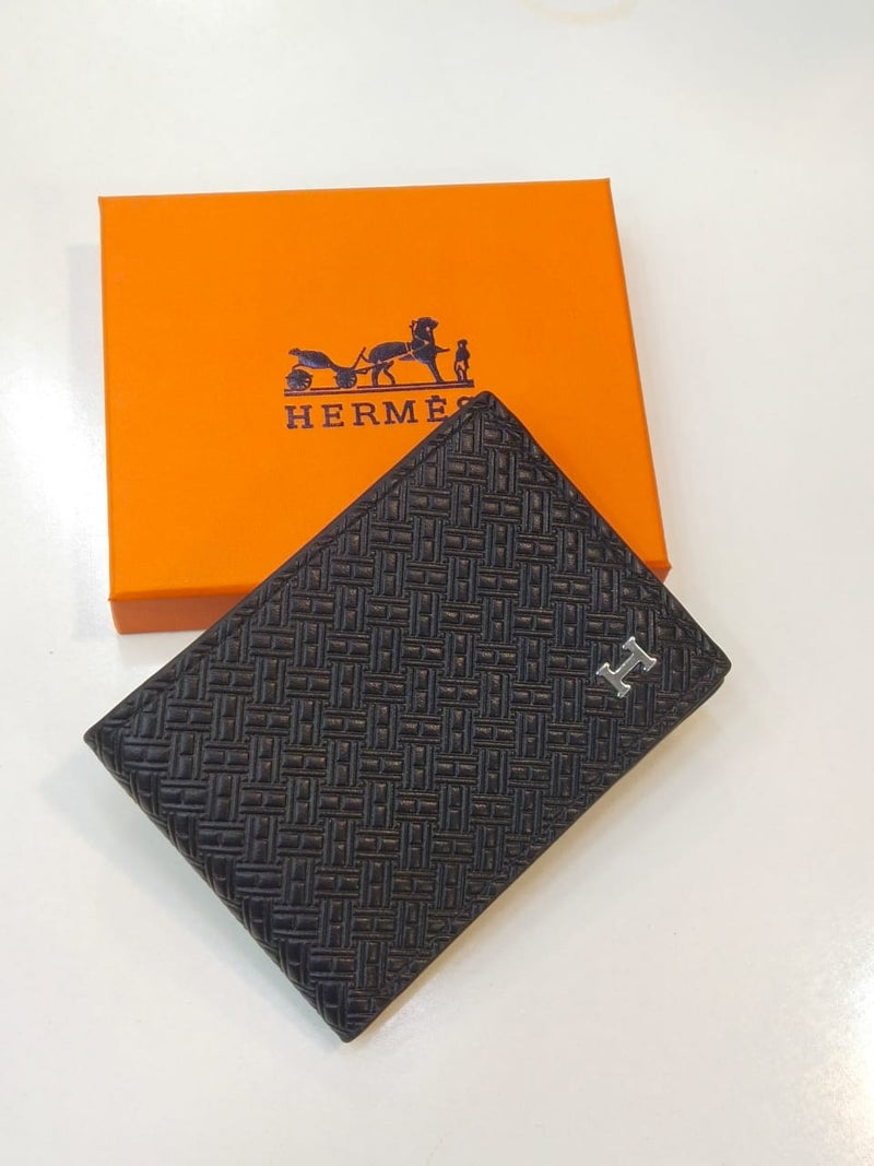 Hermès – Textured Leather Bi-Fold Wallet (Black)