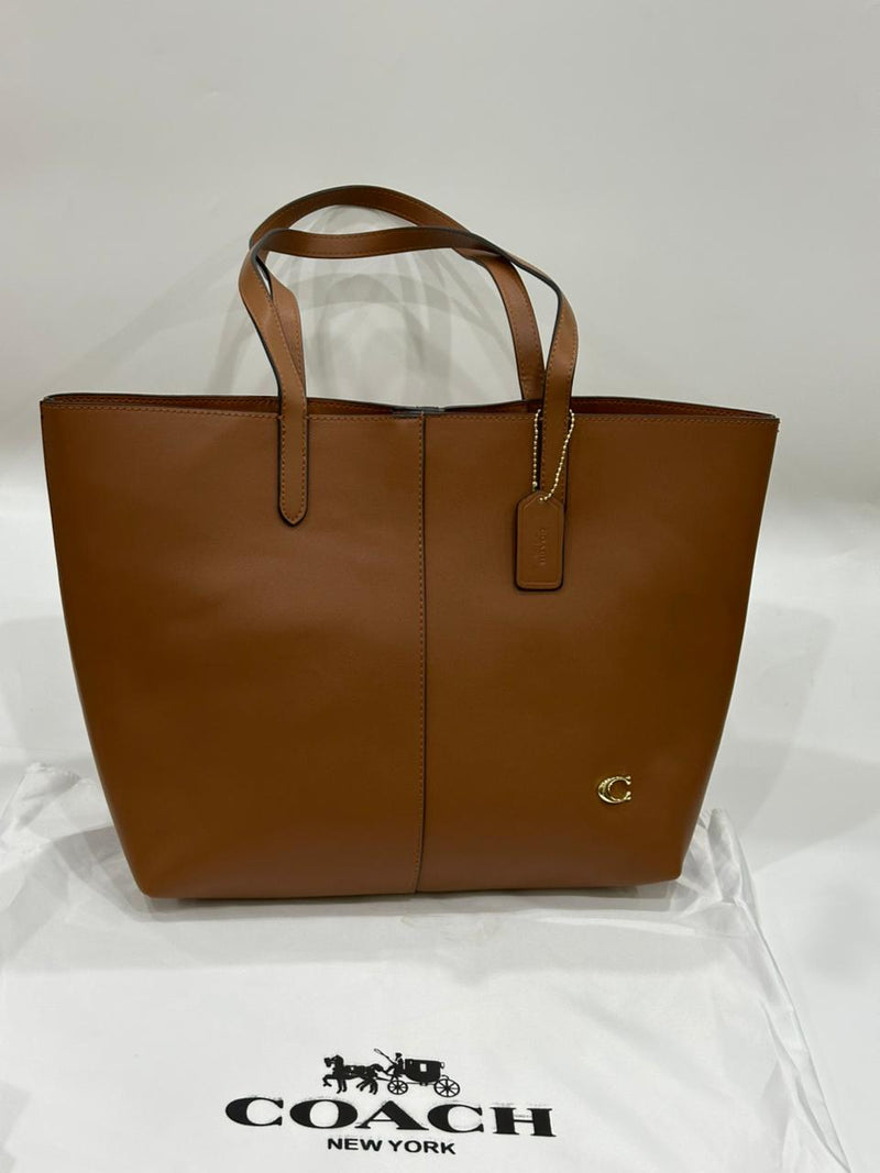 Coach North 32 – Leather Tote Bag