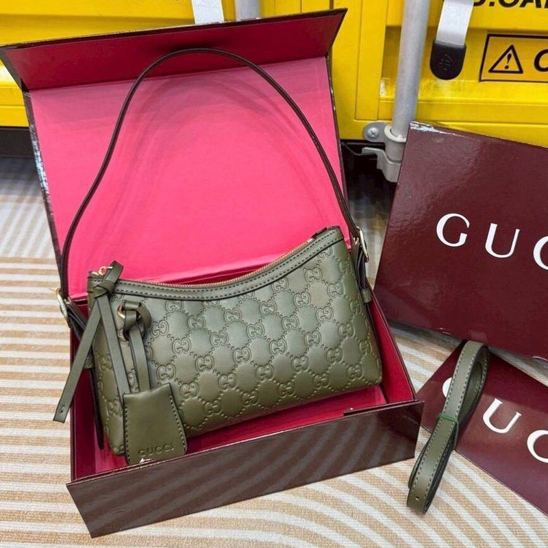 Gucci GG Emblem small shoulder bag