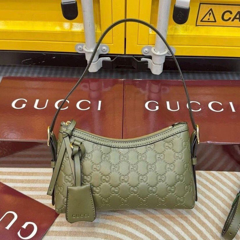 Gucci GG Emblem small shoulder bag
