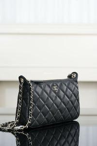 Chanel 25A Double Chain Bag Caviar
