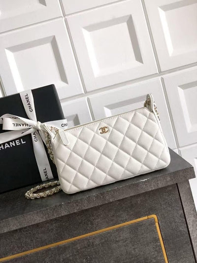 Chanel 25A Double Chain Bag Caviar hover