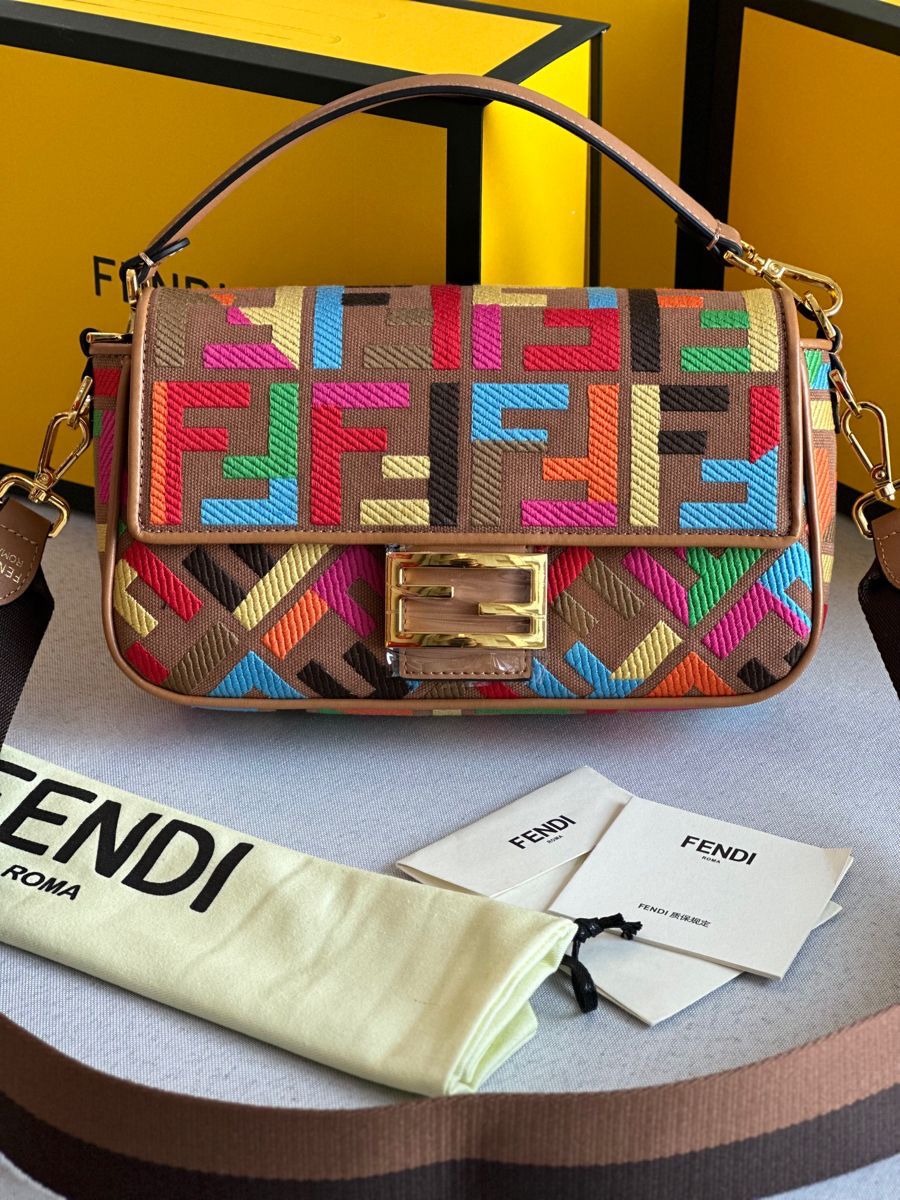 Fendi – FF Canvas Bag