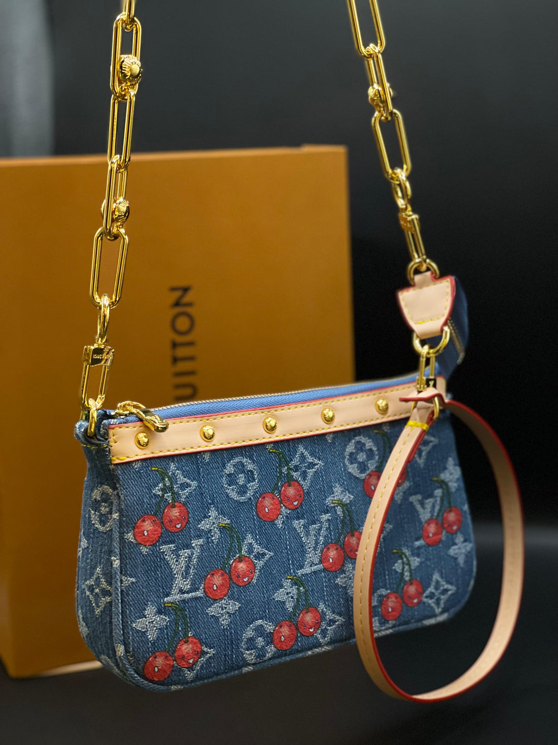 LV x TM Pochette