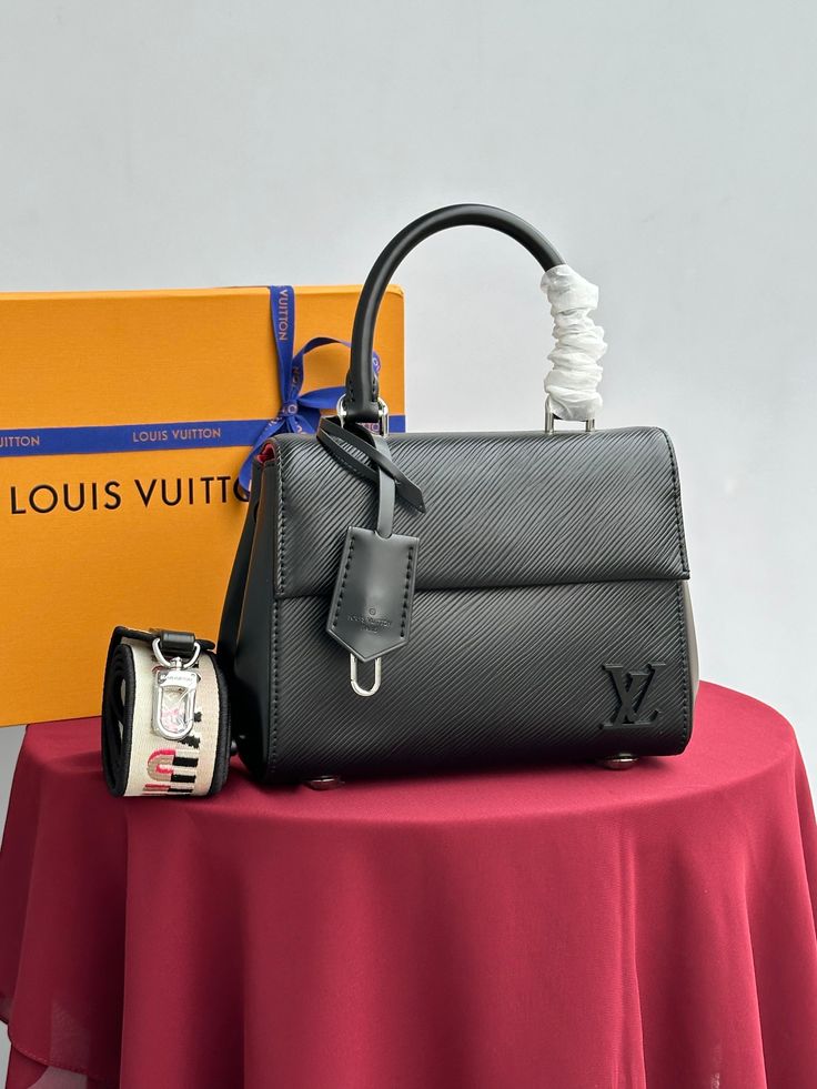 LV Cluny Mini