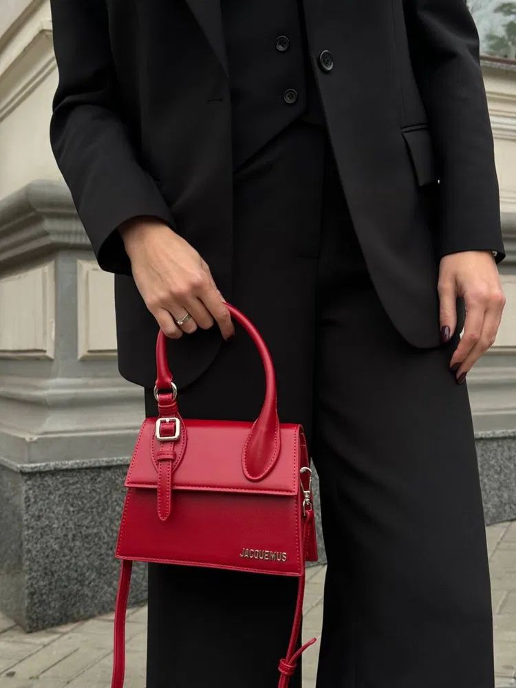 Jacquemus Le Chiquito Moyen Top-Handle Bag