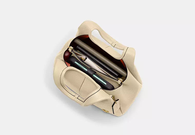 Lana Shoulder Bag 23