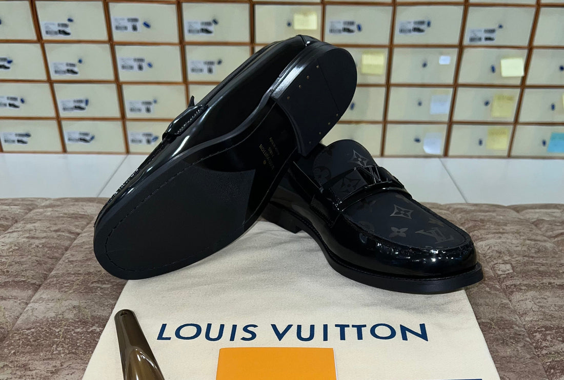 . Louis.Vuitton Black Shine Pattern Major Loafers