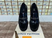 . Louis.Vuitton Silver Chain Black Major Loafers