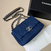 Chanel – 19 Chain Shoulder Bag (Blue Denim)